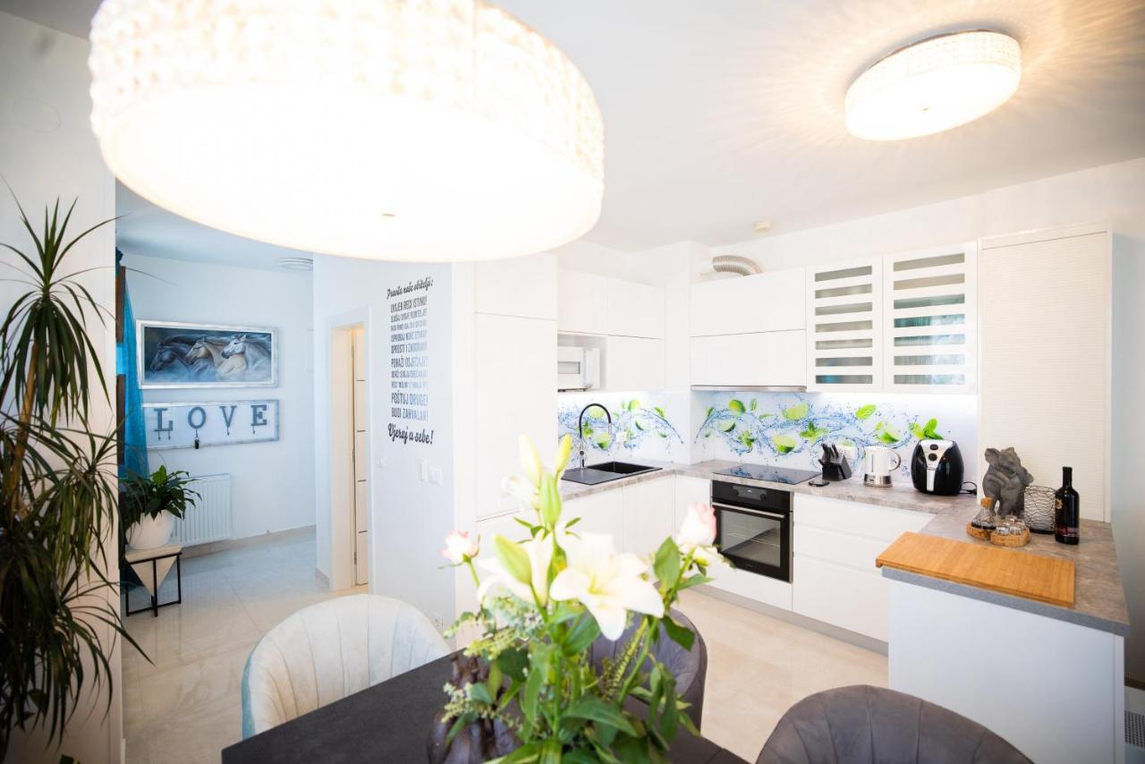 Tirkizni Val Appartement Zadar Buitenkant foto