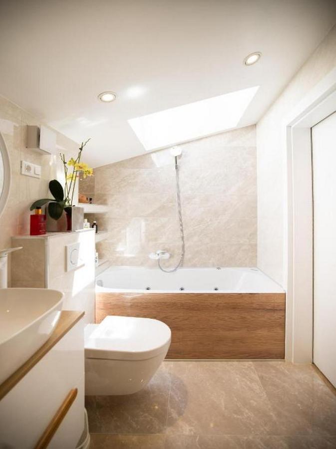 Tirkizni Val Appartement Zadar Buitenkant foto